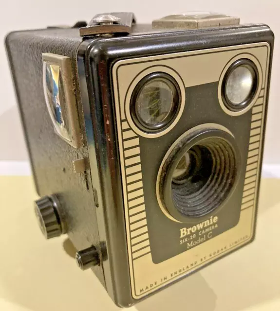 Vintage Kodak Brownie Six-20 Camera (Model C) - Excellent Condition