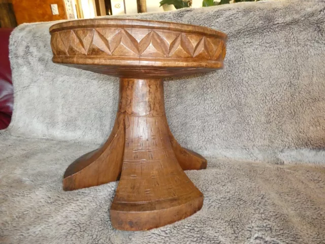 grand tabouret ou petite table art africain