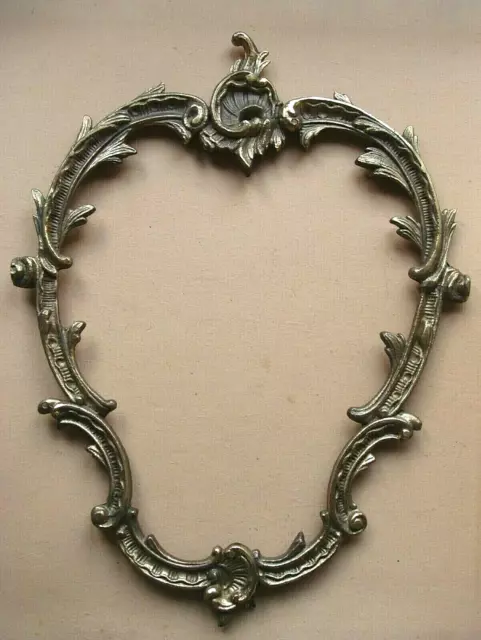 Rare miroir en bronze style Louis XV - glace à mettre en place - 46 x 34 cm