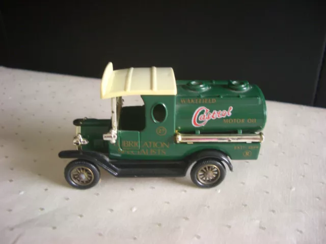 Modellauto Oldtimer 1920 Ford Model T Tanker Wakefield CASTROL Motor Oil Neu