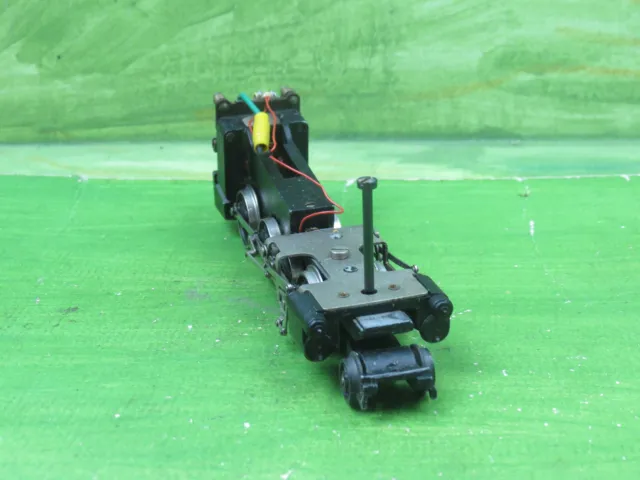 Hornby Dublo 2 rail Class 8F loco 2-8-0 motorised chassis with fixing screw 2