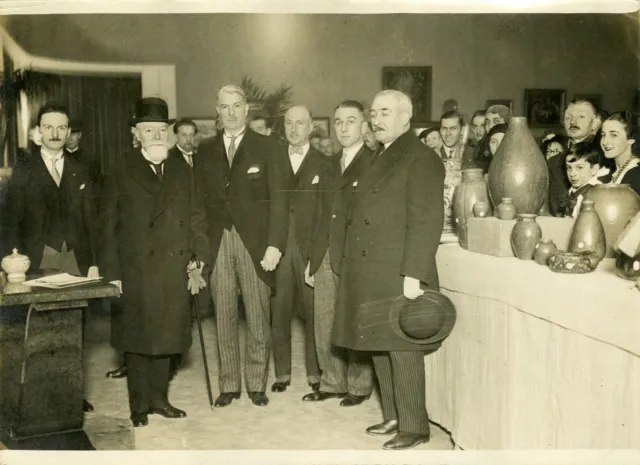 "Paul DOUMER à l'Exposition des Blessés 1931" Photo origin. G. DEVRED (Agce ROL)