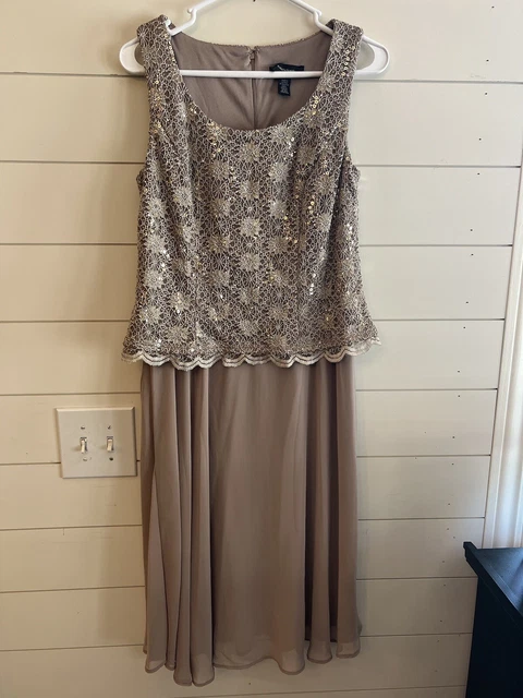 R & M Richards Champagne/ Gold /beige, Mother Of The Bride Dress! Sz 8 EUC