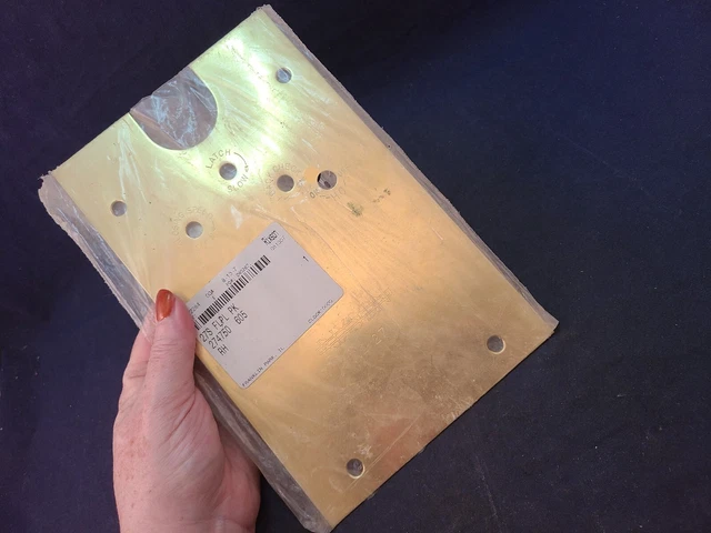 NOS  Rixson No. 27 Right Hand Door Closer Cover Plate  27S FLPL PK 274750 605 RH