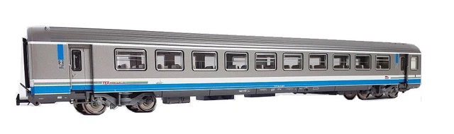 Voiture Voyageurs PIKO 2e Classe + Bar – 58606-B – échelle HO – Neuf