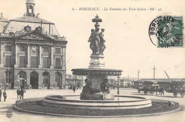Cpa 33 Bordeaux La Fontaine Des Tres Graces