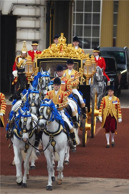 CORONATION KING CHARLES Iii Camilla Coach Poster Picture Photo Print 