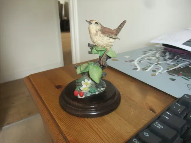 Lovely  Figurine  Of Broadway Wren CA 421 By Country Artists 1989