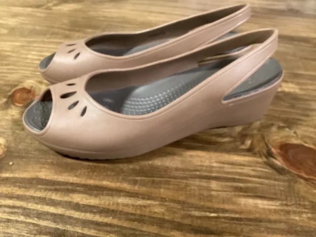 Crocs Mabyn Slingback Wedge Sandals Women’s 9 Cushioned Open Toe Synthetic