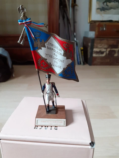 Porte-drapeau Dragon Premier Empire – CBG Mignot – Plomb Peint – Échelle 1:32 – S75