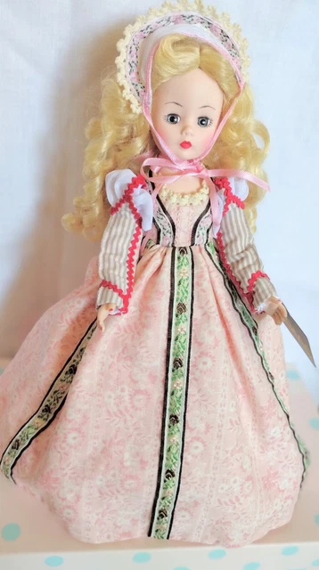 Madame Alexander Showtime "The Borgias" Lucrezia 10 Inch Cissette