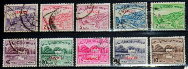 lot, série de 10 timbres stamp** monument paysages vue pakistan O TBE collection