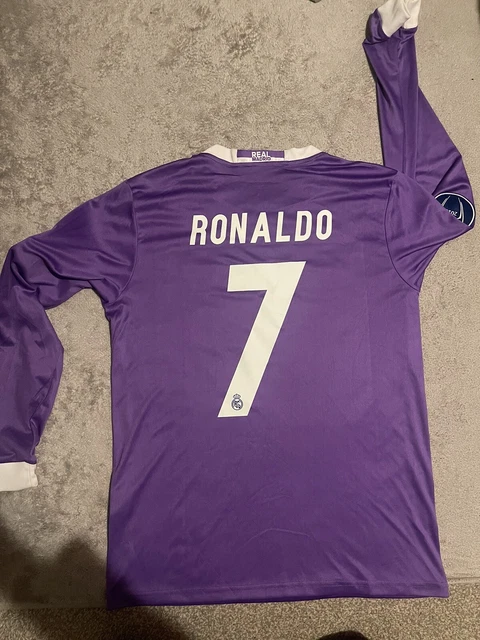 REAL MADRID 2016 17 Purple Kit Champions League Final Ronaldo 7 Medium