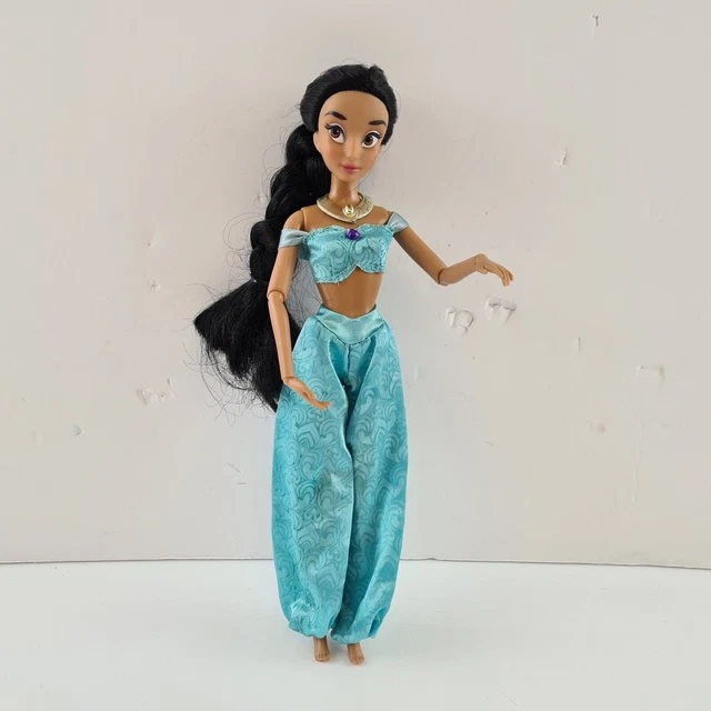 DISNEY STORE CLASSIC Princess Jasmine Doll From Aladdin Articulated