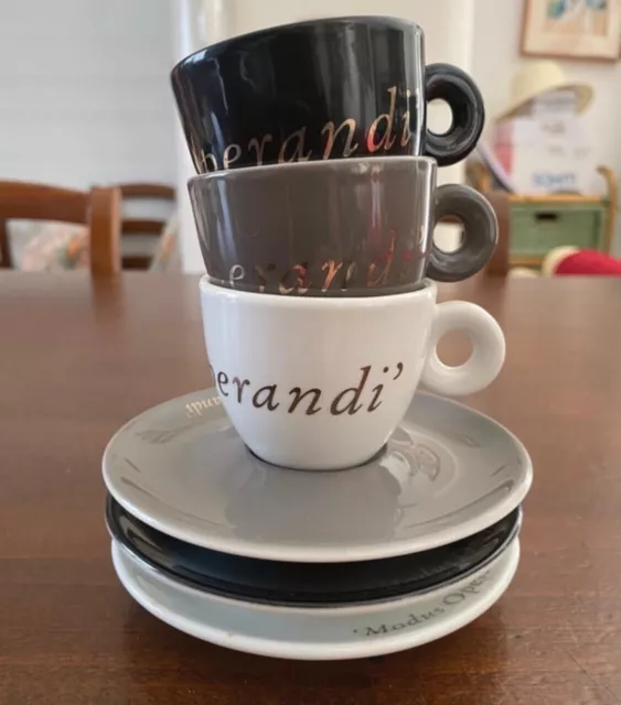 tazzine illy Collection linea “Modus Operandi” anno 2000. Nuove. Con firma.