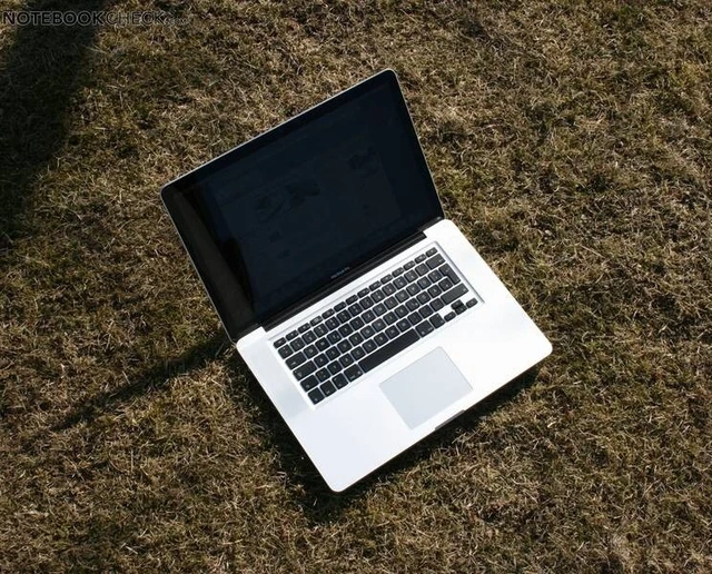 Apple MacBook Pro 13" 120GB SSD 4Gb Ram, Intel Core i5, 2.4 GHz rigenerato 2011 3