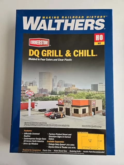 Walter's cornerstone DQ Grill and Chill Dairy Queen 3485 Ice Cream Mint In Box