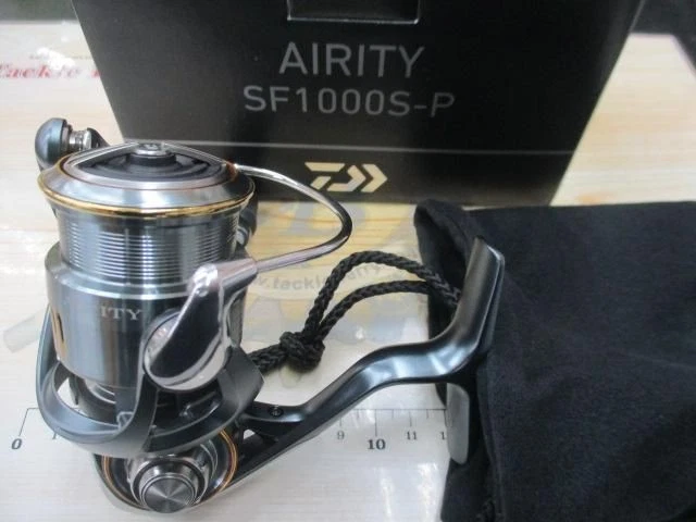 Moulinet Toupie Daiwa 23 Airity SF1000S-P Super Finesse - Neuf Sous Emballage