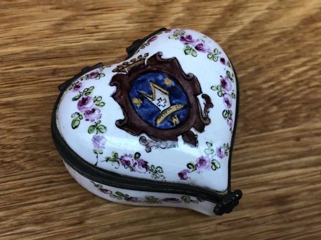 19th Century French Lille Hand Painted Enamel Heart Shaped Snuff / Trinket Box