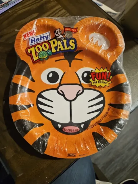Sealed Hefty Zoo Pals 30 Count Coated Paper Plates 2023 Edition 2 Packs Of  15