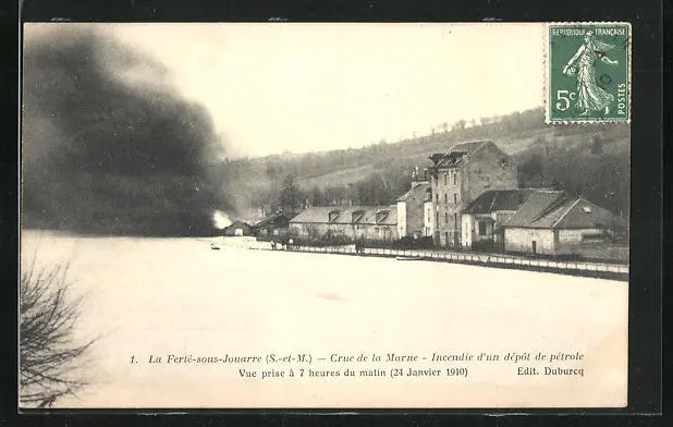 CPA La Ferté-sous-Jouarre, Crue de la Marne, Fire of an oil depot 191