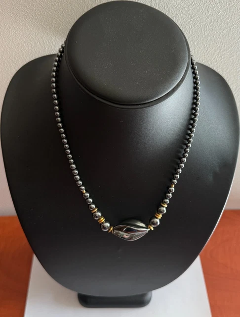 Collier Court Vintage Années 50/60 – Perles En Fonte De Verre Et Métal Doré – Occasion, Style Rétro