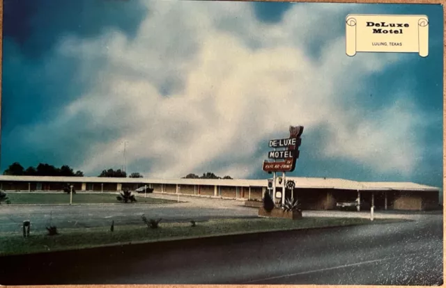 Luling Texas DeLuxe Roadside Motel Hwy 90 Old Cars Vintage TX Postcard c1970