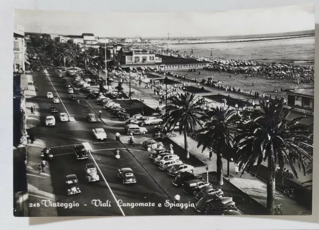 68974 Cartolina - Lucca - Viareggio - Viali Lungomare e Spiaggia - VG 1963