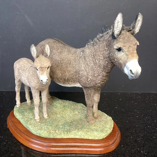 BORDER FINE ARTS Donkey Jenny & Foal A3669 Signed By Anne Wall 2003 WA
