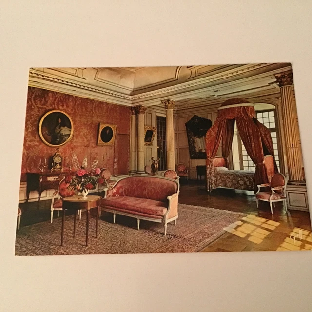POSTCARD vintage Unused Les Chateaux De La Loire