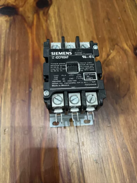 Furnas / Siemens Definite Purpose Contactor 42CF65AF 110/120V 40A 2NO1NC