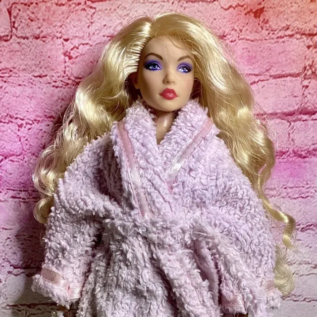 Curvy Doll Vintage Chenille Dressing Gown / Robe.Suit Curvy Barbie. Made In Qld.