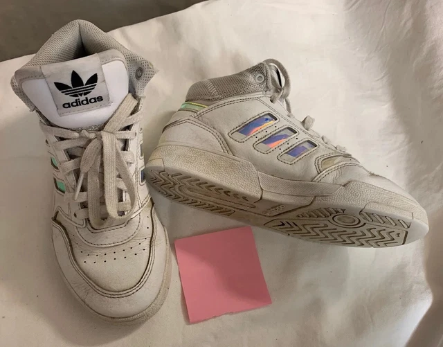 Scarpe da ginnastica Adidas bianche per bambini taglia 1,5. Benefici vendita benefit benefit benefit