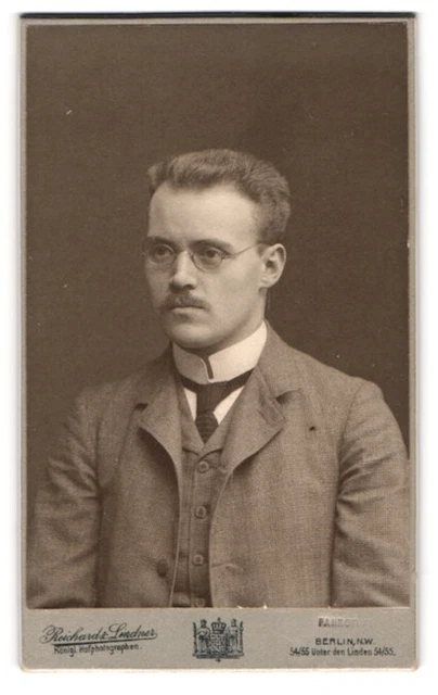 Fotografie Reichard & Lindner, Berlin-NW, Unter den Linden 54-55, Portrait bürg