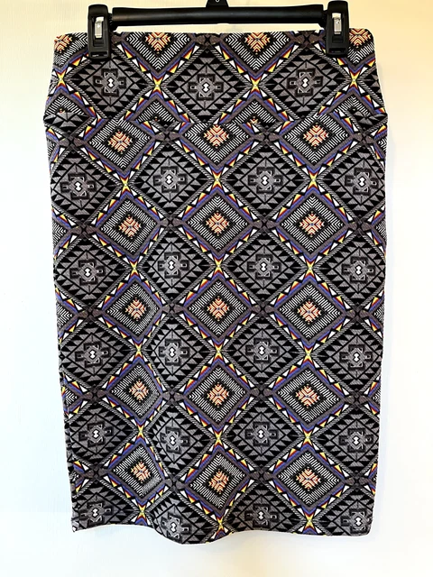 Lularoe Cassie Pencil Skirt Size Small - Grey/Black Diamond Pattern
