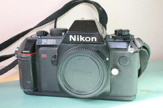 Nikon F301