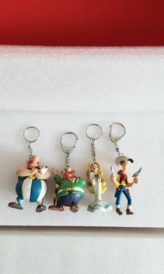 foulard Figurine plastique Lucky Luke Porte-clé Gonzalez mains à son ceinturon 
