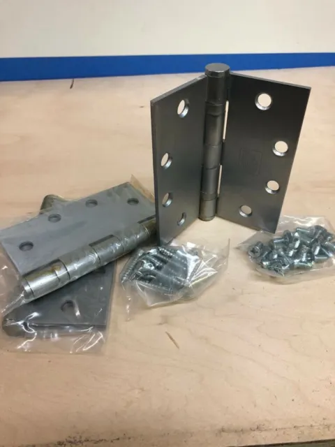 World Class Hinges- DOOR HINGES 4.5" X 4.5" - US26D-652 Set Of 3 New Dull Chrome