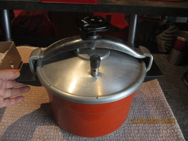 Cocotte-minute SEB orange vintage - 24 cm - Arts de la table