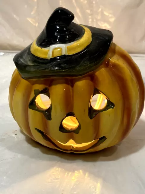 Vtg Small Lighted CERAMIC Pumpkin JACK O LANTERN w WITCH'S HAT 4" Tall