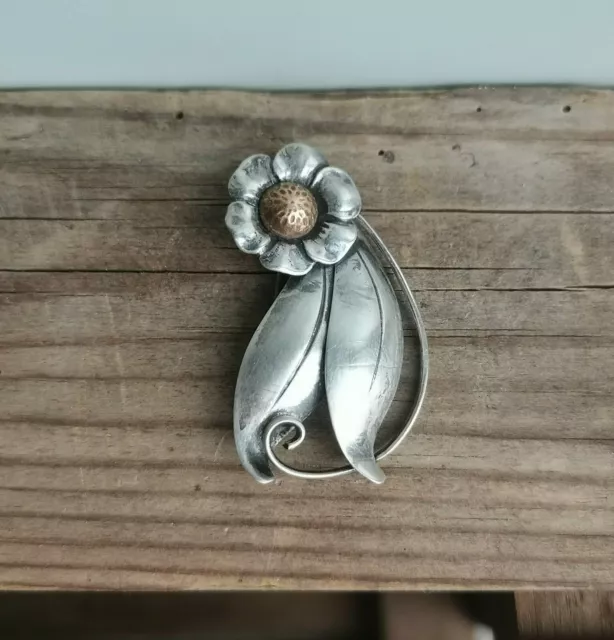 schöne alte 830 Silber Brosche - Blume Blüte mit Blattwerk - schönes Design 2