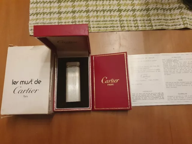 Cartier Accendino Trinity Acier Brossé acciaio e oro Lighter-Briquet .ALTRI