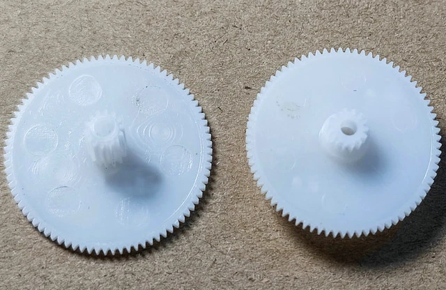 2PCS Tracking gear For KSS-210A/B PUH(Pick-up Head) Kenwood DP-492