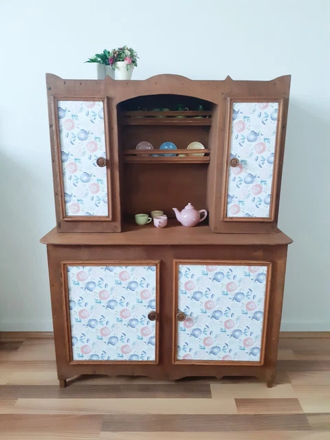 Petit buffet vaisselier - Décoration