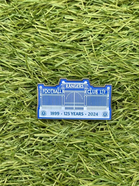 Glasgow Rangers FC Ibrox Stadium Gates 125 Year Anniversary Badge Brand New