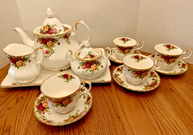 Royal Albert Old Country Roses Bone China Tea Set And Large Tray Made In England