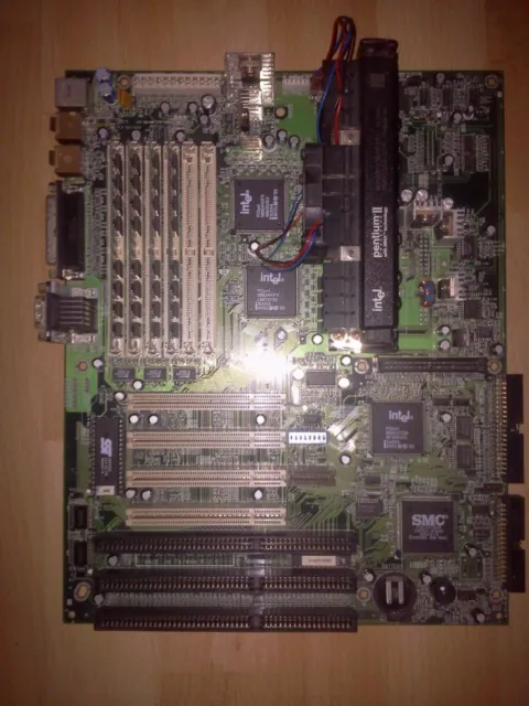 RARE 440FX slot 1 pentium 2 motherboard + Pentium 2 300MHz + 64MB EDO