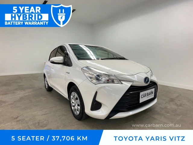 2017 Toyota Yaris Vitz 1.5L Hybrid 37,706 KM, 5-Year Hybrid Battery Warranty!
