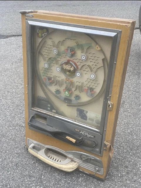 Vintage Pachinko Nishijin Japanese Pinball Machine - Need’s Work *Local Pickup* Vintage Pachinko Nishijin Japanese Pinball Machine - Need’s Work *Local Pickup*
