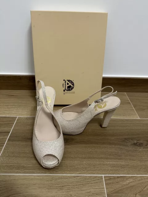 Scarpe da deals cerimonia argento comode